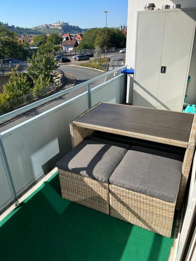 Schoenes Apartment Mit Festungsblick - Free Parking - Βίρτσμπουργκ Εξωτερικό φωτογραφία